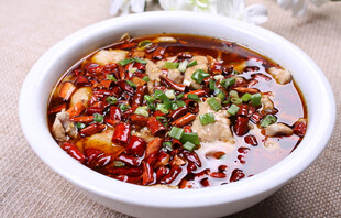 香辣可口的特色水煮肉片