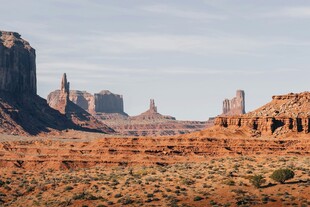 壮丽沙漠峡谷