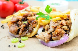美味鸡肉玉米卷