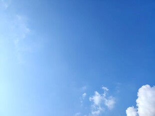 晴朗蓝天