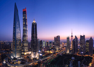 上海璀璨夜景摩天大楼群