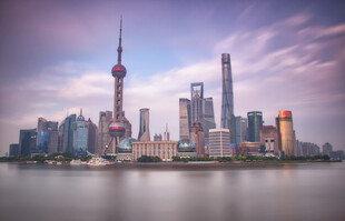 上海外滩壮丽城市天际线
