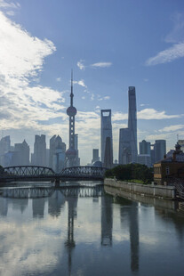 上海外滩城市天际线美景