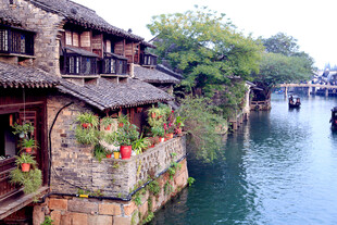 江南水乡古宅临水美景