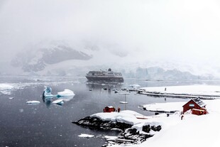 极地冰雪场景