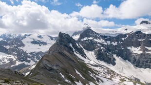 雪山