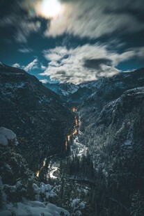 山间河谷
