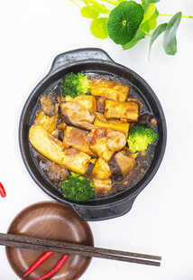 美味砂锅豆腐图片