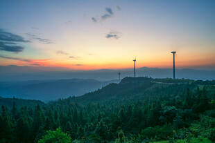 山林日暮美景