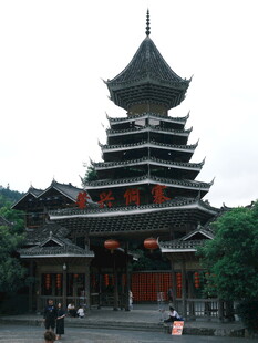 古雅多层宝塔建筑景观