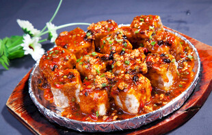 香辣美味铁板豆腐图片