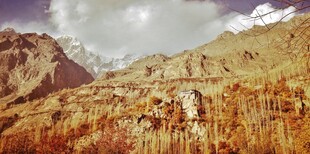 山间秋色美景