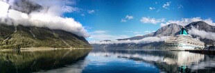 壮丽山水湖景风光图