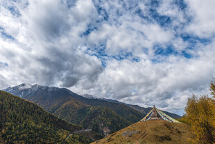 山间公路美景