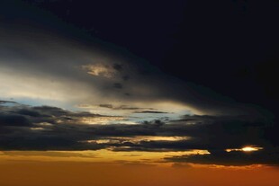 黄昏天空