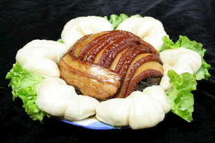 荷叶饼夹五花肉