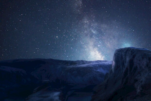 星空下的旷野奇景