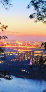 城市黄昏湖畔美丽景致