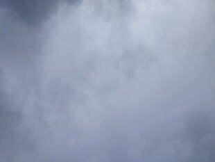 阴沉天空