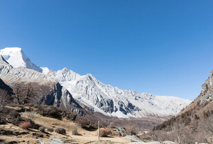 壮丽雪山风景