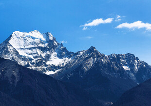壮丽雪山美景