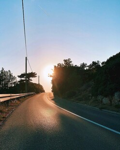 夕阳下的公路