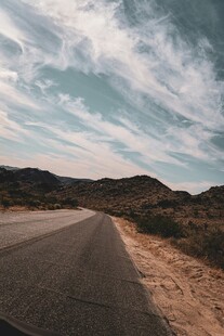 空旷公路延伸