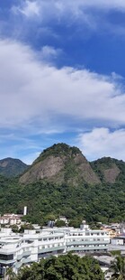 里约热内卢城市与山景