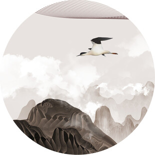 飞鸟越山峦云间展逸姿