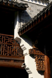 中式古建筑精美木雕细节