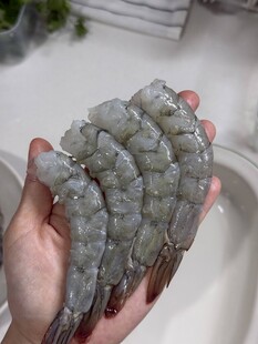 新鲜青虾
