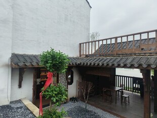 西河古镇中式庭院建筑景观一角