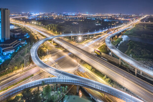 城市立交桥璀璨夜景
