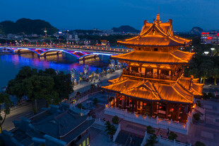 夜幕下的古风楼阁美景