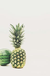 西瓜与菠萝的清新组合
