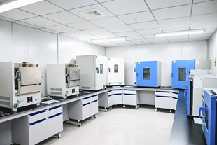 现代化实验室设备展示