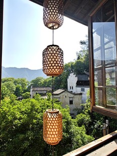 中式竹编吊灯装点阳台