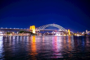 悉尼港湾夜景璀璨迷人