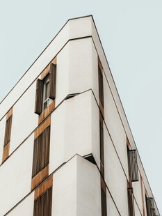 现代风格建筑外观特写