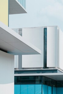 现代简约风格建筑外观