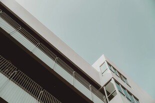 现代建筑外观局部特写