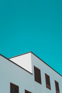 现代简约风格建筑一角