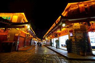 丽江古城夜色