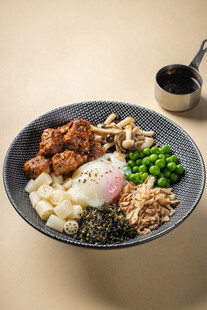 美味日式盖饭