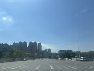 城市道路远景