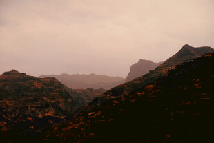 山间暮色风景