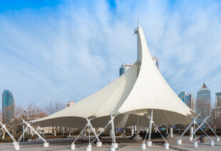 青岛五四广场独特建筑景观