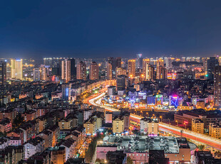 城市璀璨夜景俯瞰图