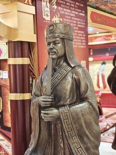 古代人物铜像展示