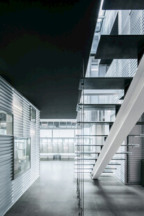 现代简约风格室内建筑空间